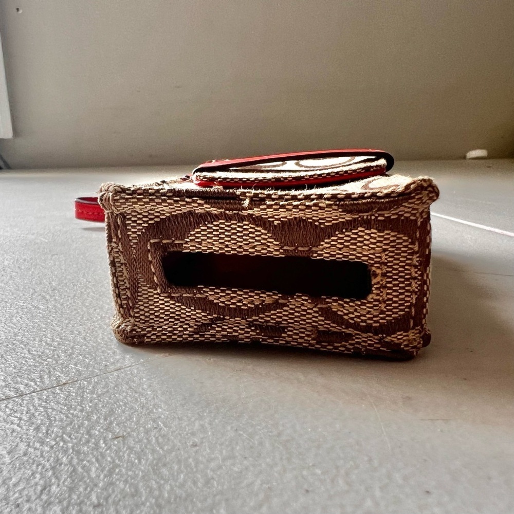 Coach Cell Phone Wristlet Universal Pouch - Picture 5 of 6